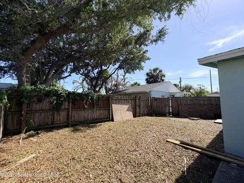 143 E Grant Avenue Cocoa Beach FL 32931