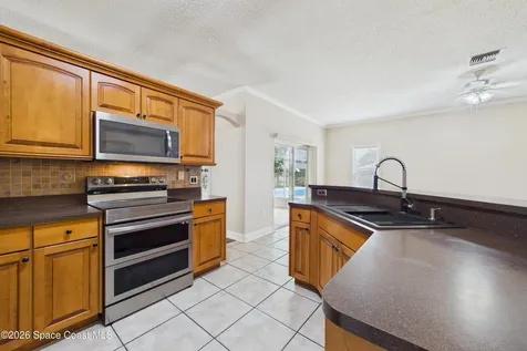 1510 Gardenton Street NW Palm Bay FL 32907
