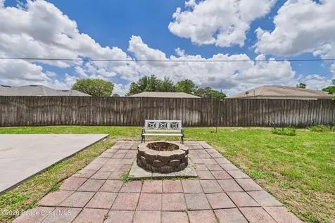1510 Gardenton Street NW Palm Bay FL 32907