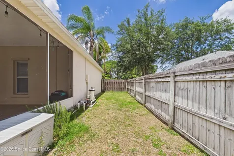 1510 Gardenton Street NW Palm Bay FL 32907