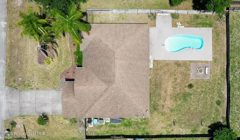 1510 Gardenton Street NW Palm Bay FL 32907