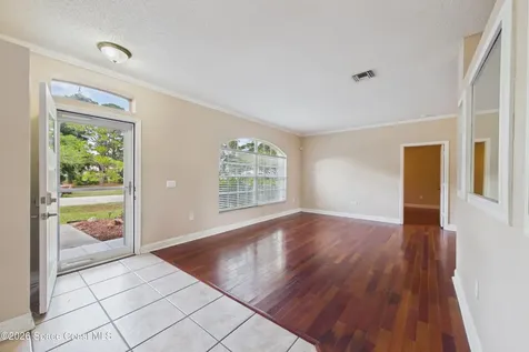 1510 Gardenton Street NW Palm Bay FL 32907