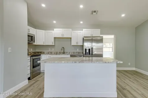 861 Furth Road NW Palm Bay FL 32907