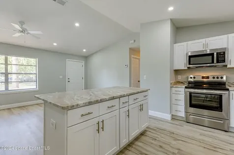 861 Furth Road NW Palm Bay FL 32907