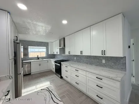 233 NE 1 Street NE Satellite Beach FL 32937
