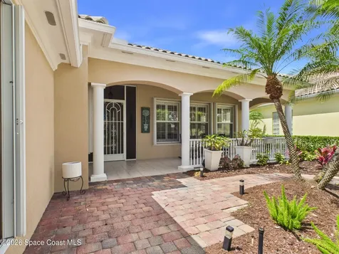 5425 Barbados Square Vero Beach FL 32967