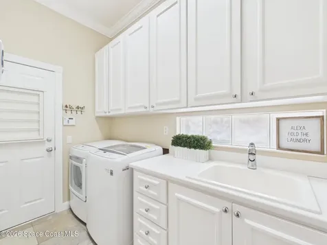 5425 Barbados Square Vero Beach FL 32967