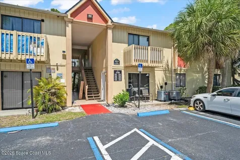 2190 Forest Knoll Drive NE Palm Bay FL 32905