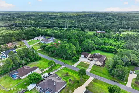 5015 Fawn Lake Boulevard Mims FL 32754