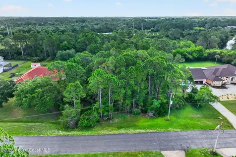 5015 Fawn Lake Boulevard Mims FL 32754