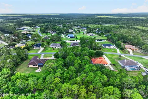 5015 Fawn Lake Boulevard Mims FL 32754