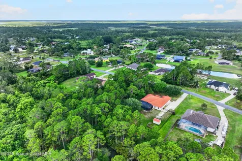 5015 Fawn Lake Boulevard Mims FL 32754