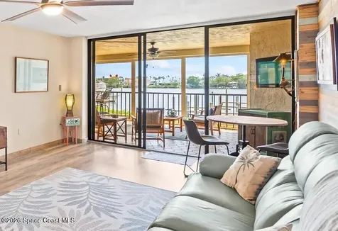 18 Marina Isles Boulevard Indian Harbour Beach FL 32937