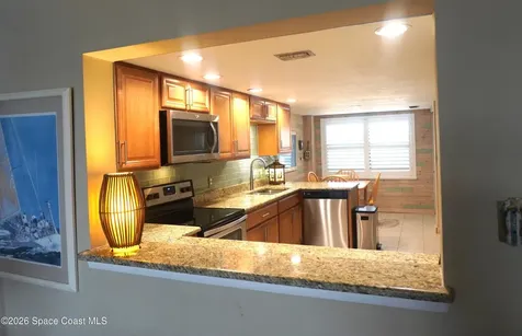 18 Marina Isles Boulevard Indian Harbour Beach FL 32937