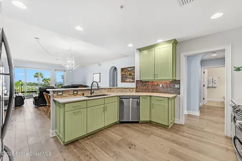 1437 Pineapple Avenue Melbourne FL 32935