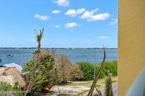 1437 Pineapple Avenue Melbourne FL 32935