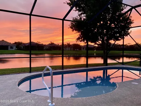 5523 49th Avenue Vero Beach FL 32967