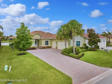 5523 49th Avenue Vero Beach FL 32967