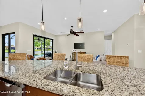 5523 49th Avenue Vero Beach FL 32967