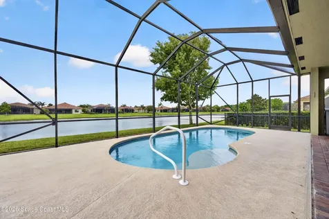 5523 49th Avenue Vero Beach FL 32967