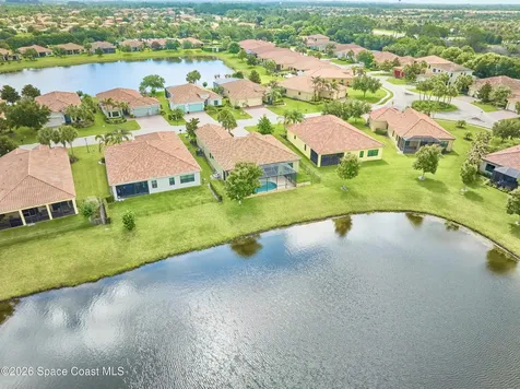 5523 49th Avenue Vero Beach FL 32967