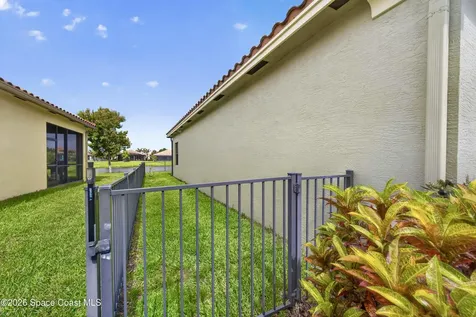 5523 49th Avenue Vero Beach FL 32967