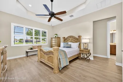 5523 49th Avenue Vero Beach FL 32967