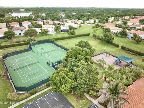 5523 49th Avenue Vero Beach FL 32967