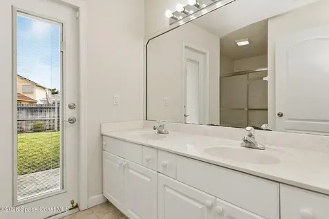 510 Sunset Lakes Drive Merritt Island FL 32953