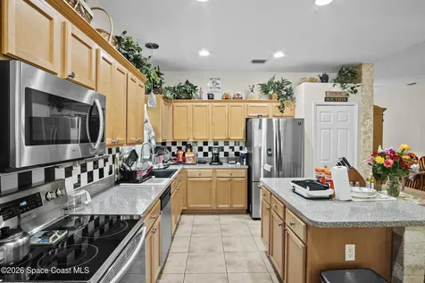463 Avocado Road NW Palm Bay FL 32907