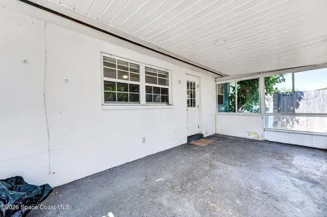 212 Emerald Drive W Indian Harbour Beach FL 32937