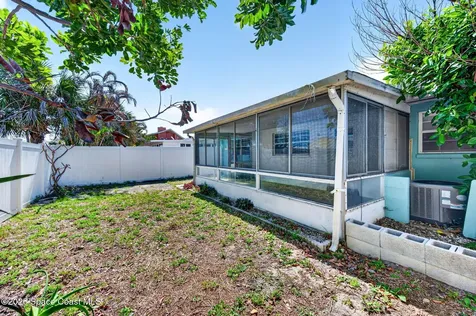 212 Emerald Drive W Indian Harbour Beach FL 32937