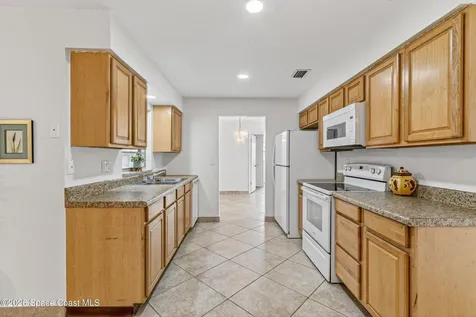 3905 Valley Lane Titusville FL 32780