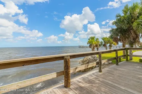 3905 Valley Lane Titusville FL 32780
