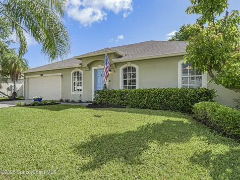 6029 Ridge Lake Circle Vero Beach FL 32967