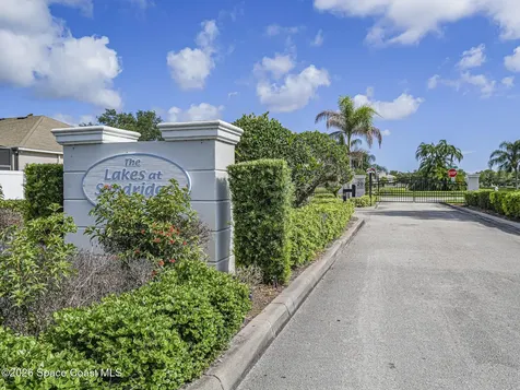 6029 Ridge Lake Circle Vero Beach FL 32967