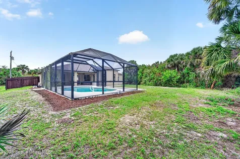 831 Owl Street SW Palm Bay FL 32908