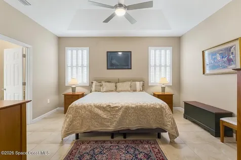 7218 E Village Square Vero Beach FL 32966