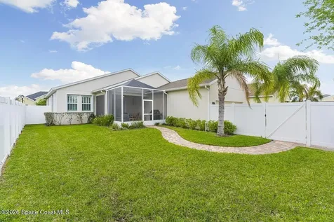 7218 E Village Square Vero Beach FL 32966