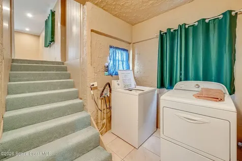 108 E Avenue D E Melbourne FL 32901