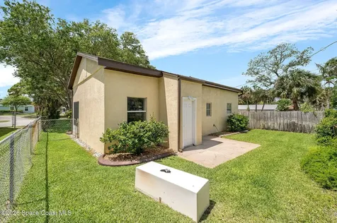 108 E Avenue D E Melbourne FL 32901