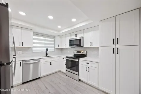 608 Cedar Side Circle NE Palm Bay FL 32905