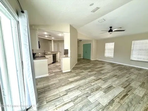 371 Narragansett Street NE Palm Bay FL 32907