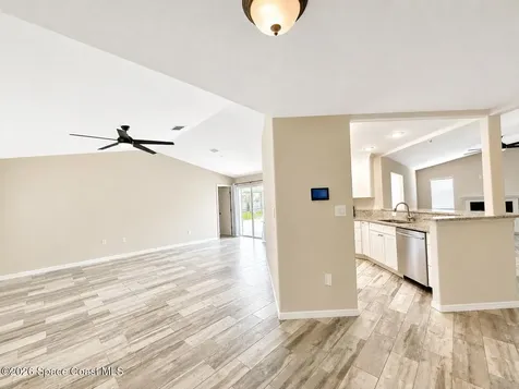 371 Narragansett Street NE Palm Bay FL 32907