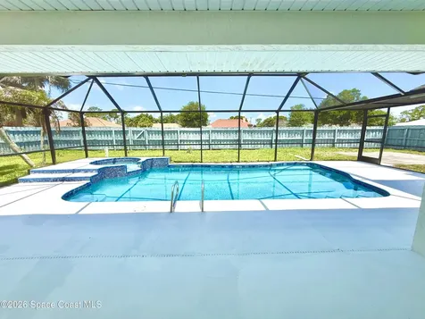 371 Narragansett Street NE Palm Bay FL 32907