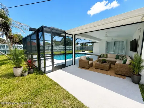 371 Narragansett Street NE Palm Bay FL 32907