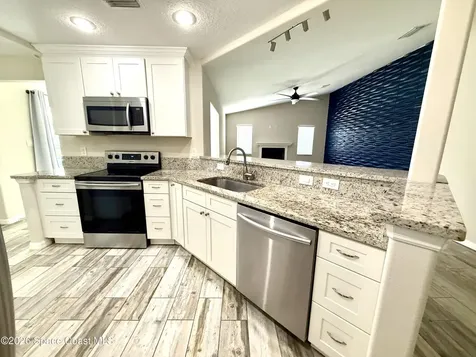371 Narragansett Street NE Palm Bay FL 32907