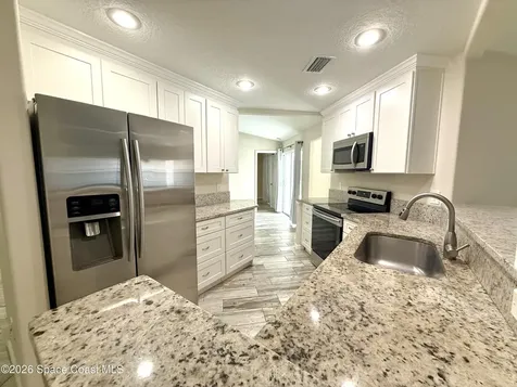 371 Narragansett Street NE Palm Bay FL 32907