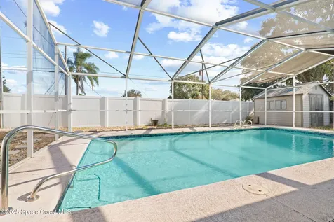 593 Cheyenne Avenue Melbourne FL 32935