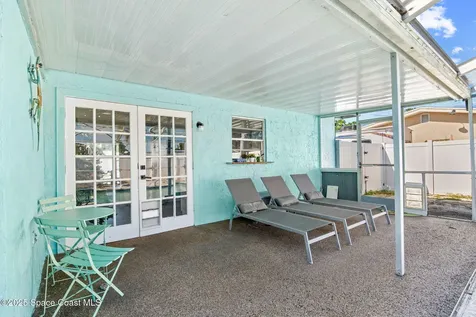 593 Cheyenne Avenue Melbourne FL 32935